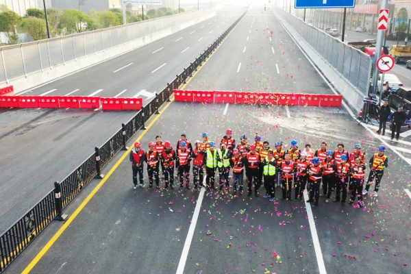 今天，宜萬(wàn)同城快速通道全線(xiàn)通車(chē)了！